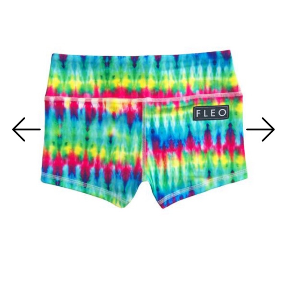 Original tie dye fleo shorts NWT